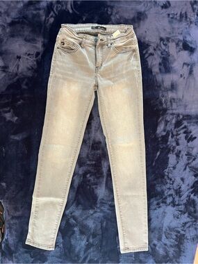 Slim High-Rise Women’s Jeans